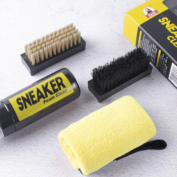Bezwodny piankowy środek do cz – Sneaker Care Foam recenzja i cena