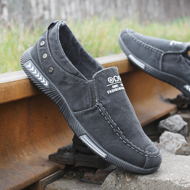 Luksusowe męskie płócienne but – Sneaker Career recenzja i cena